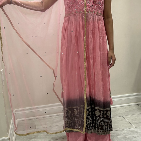 Indian designer clothes - Picture 11 of 16